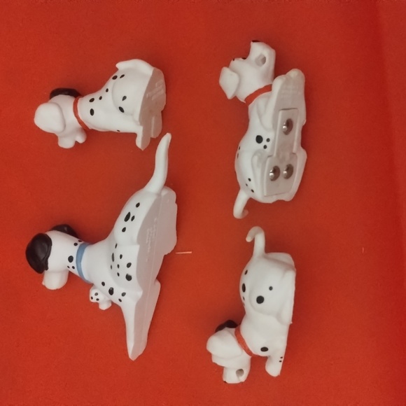 Dalmatian Dog Figurine Set - Picture 3 of 7
